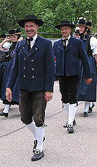 M�nnertracht, Tuchktittel