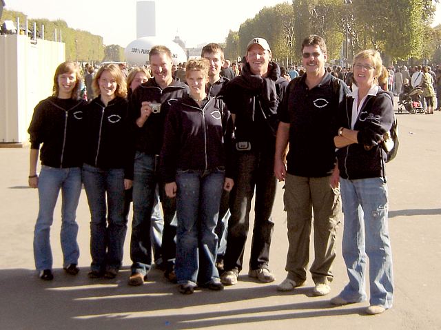 Gruppenbilder beim Weinlesefest in Paris