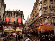 Das Knstlerviertel Montmatre und Paris bei Nacht