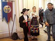 Umzugsteilnehmer beim Weinlesefest in Paris
