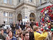 Der Trachtenverein beim Weinlesefest in Paris