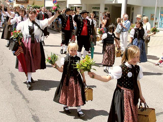 Die Gruppen 52..61 beim 54. Gautrachtentreffen