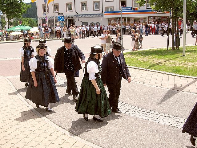 Der Trachtenverein beim Feuerwehrfest