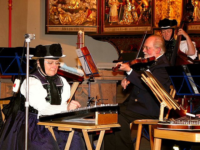 Adventskonzert der Stubenmusik und Glockengruppe 
