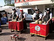 Glockengruppe spielt beim K?rbismarkt 