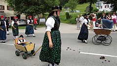 Der Trachtenverein beim Gautrachtentreffen in Niedereschach 