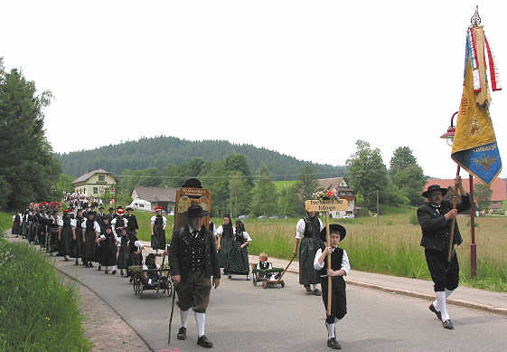 Der gesamte Trachtenverein St. Georgen